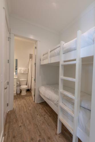 Eastside Cottages B