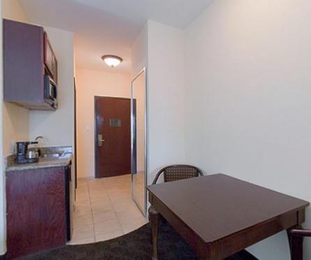 Holiday Inn Express Hotel & Suites Pearland