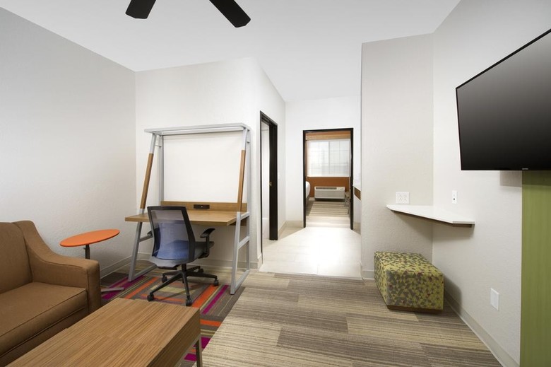 Holiday Inn Express Hotel & Suites San Antonio