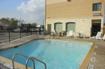 Best Western Windsorpointe Hotel & Suites At&t Center