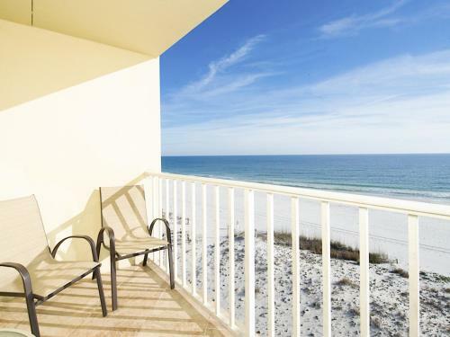 Apartamento 421 East Beach Blvd Condo Unit 550