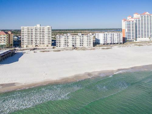 Apartamento 421 East Beach Blvd Condo Unit 550