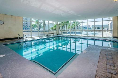 Apartamento Crystal Tower 1405 Condo