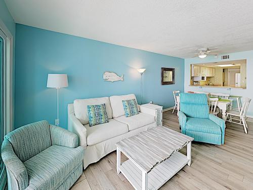 Apartamento 327 E Beach Blvd Condo Unit 5b