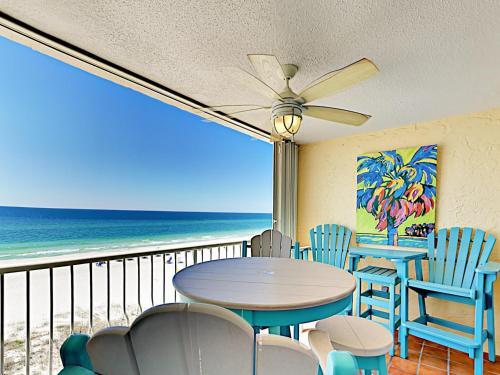 Apartamento 327 E Beach Blvd Condo Unit 5b