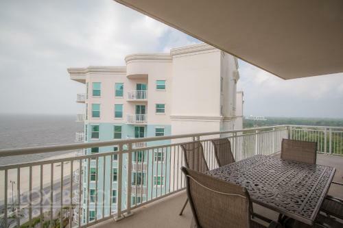 Legacy I 1306 Penthouse - Three Bedroom Apartment