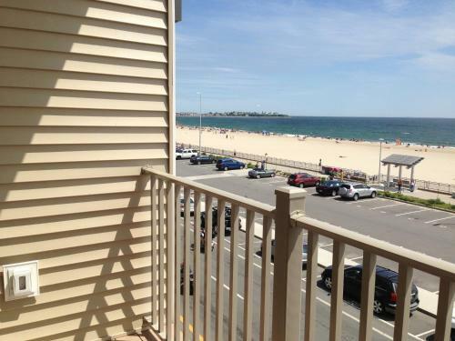 Ocean Front Condo In The Heart Of Hampton Beach