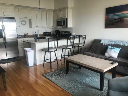 Ocean Front Condo In The Heart Of Hampton Beach
