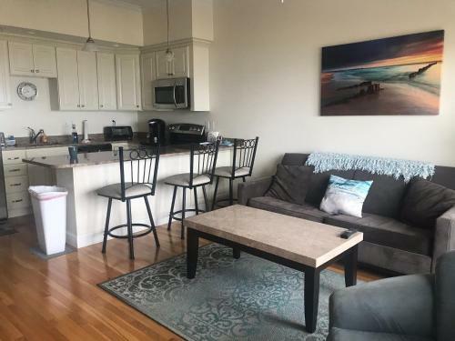 Ocean Front Condo In The Heart Of Hampton Beach