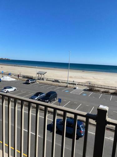Ocean Front Condo In The Heart Of Hampton Beach