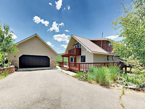 1634 Cedarbark Lane Cabin