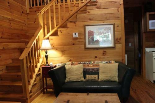 Cricket Hill Cabin