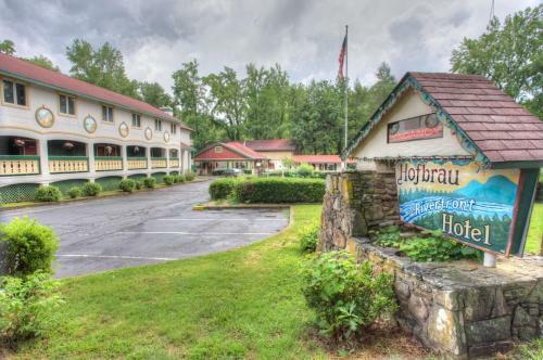 Hofbrau Riverfront Hotel