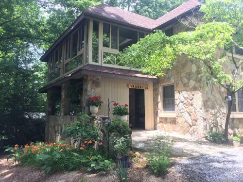 Brightwaters: Verandah