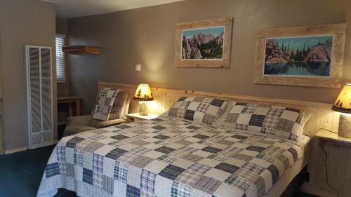 Trails End Cabins & Motel