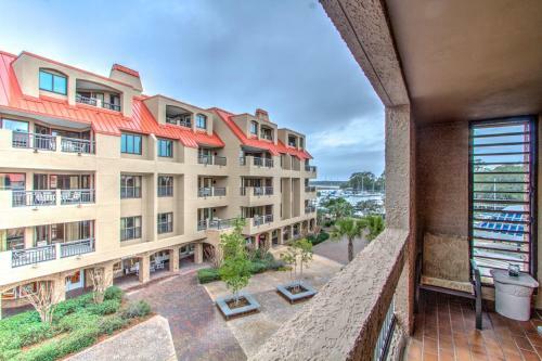 7148 Harbourside II Villa