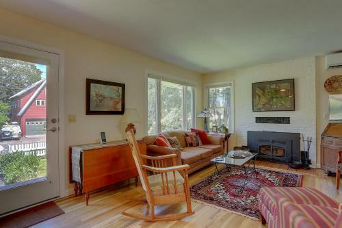 Living Color Cottage