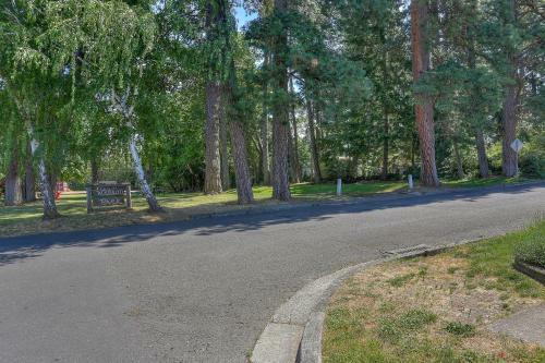 Living Color Cottage