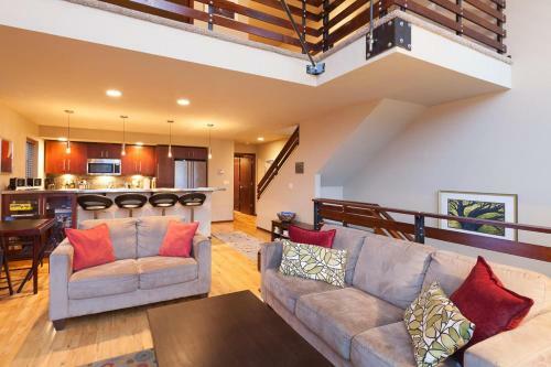 Alexanders-rvr/mt Vw-ac-3br/3b