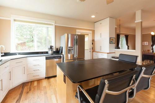 Hazel-rvr Vw-ac-ht-4br/2.5b