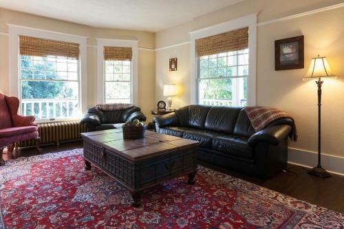 Cascade Chic-rvr Vw-ac-3br/2b