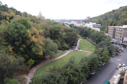 Arlington Resort Hotel & Spa