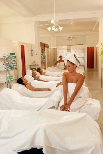 Arlington Resort Hotel & Spa