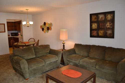 Valencia Courts Townhome 48