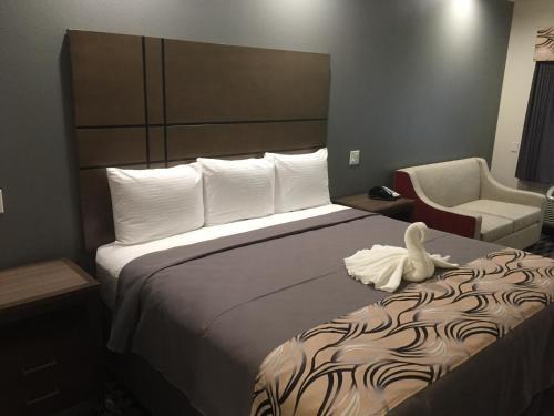 Hotel Americas Best Value Inn And Suites-humble