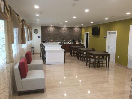 Hotel Americas Best Value Inn And Suites-humble
