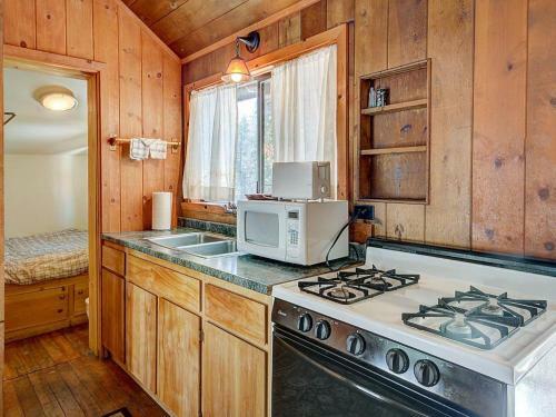 Big Oak Retreat