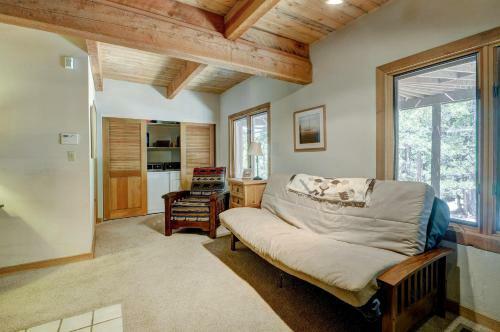 Tahquitz Rock Lodge