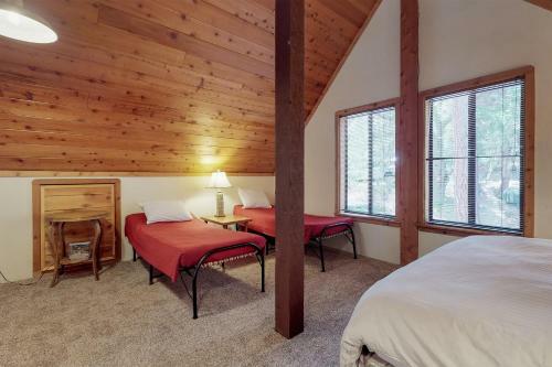 Cedar Creek Cabin