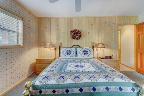 Mountain Getaway In The Pines