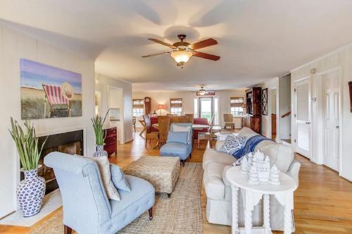 3602 Palm Boulevard Home