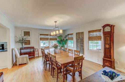 3602 Palm Boulevard Home