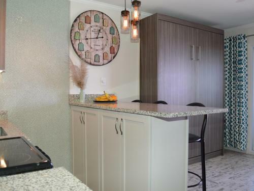 Sea Cabin 342-c