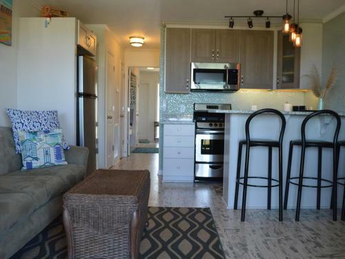 Sea Cabin 342-c