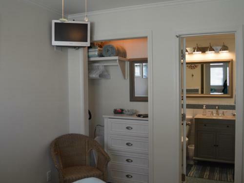 Sea Cabin 342-c