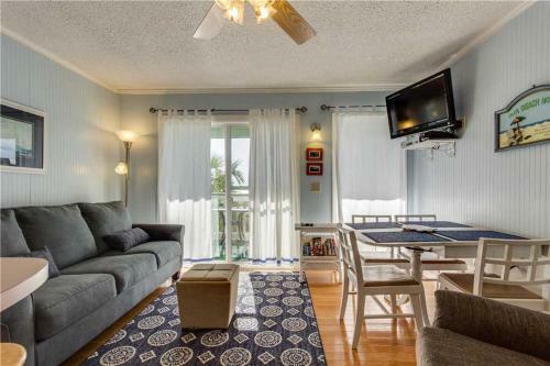 Sea Cabin 228-b