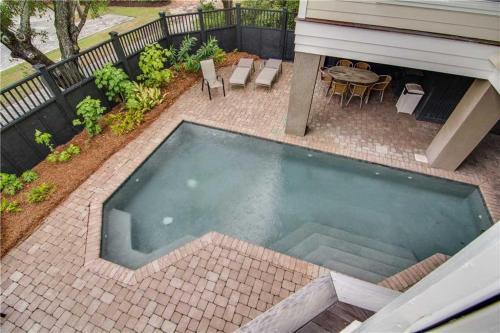 57th Avenue 5