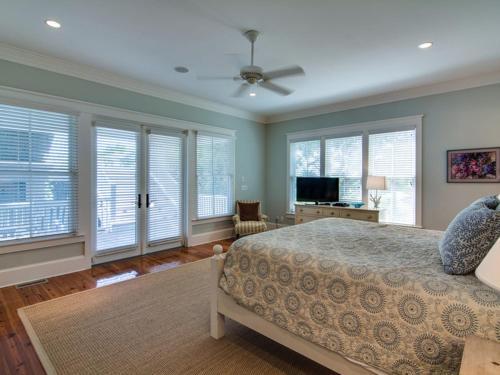 Charleston Boulevard 118