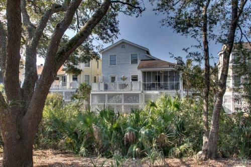 55 Pelican Bay
