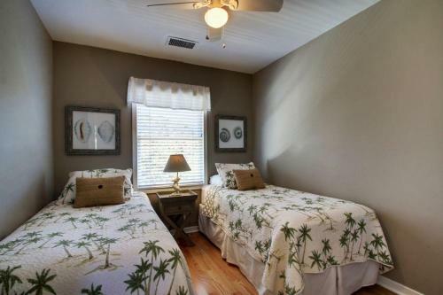 55 Pelican Bay