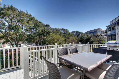 55 Pelican Bay