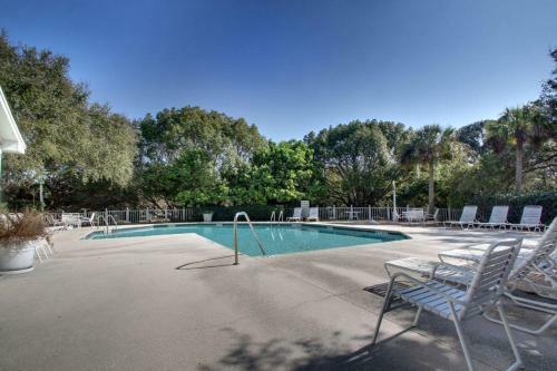 55 Pelican Bay