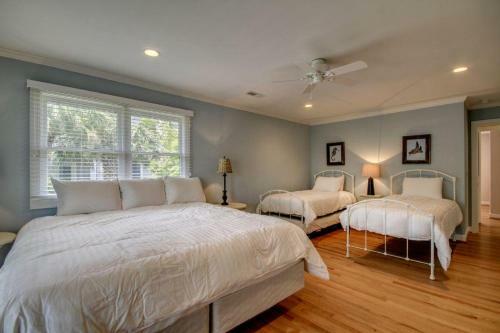 3 43rd Avenue