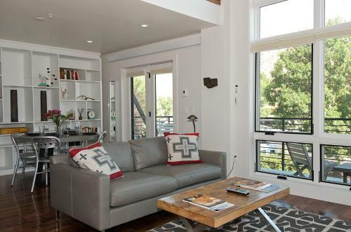 Apartamento Town Square Condo
