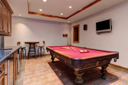 Abode At Teton Manor