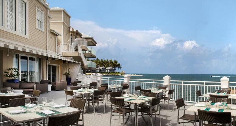 Hotel Pier House Resort And Caribbean Spa